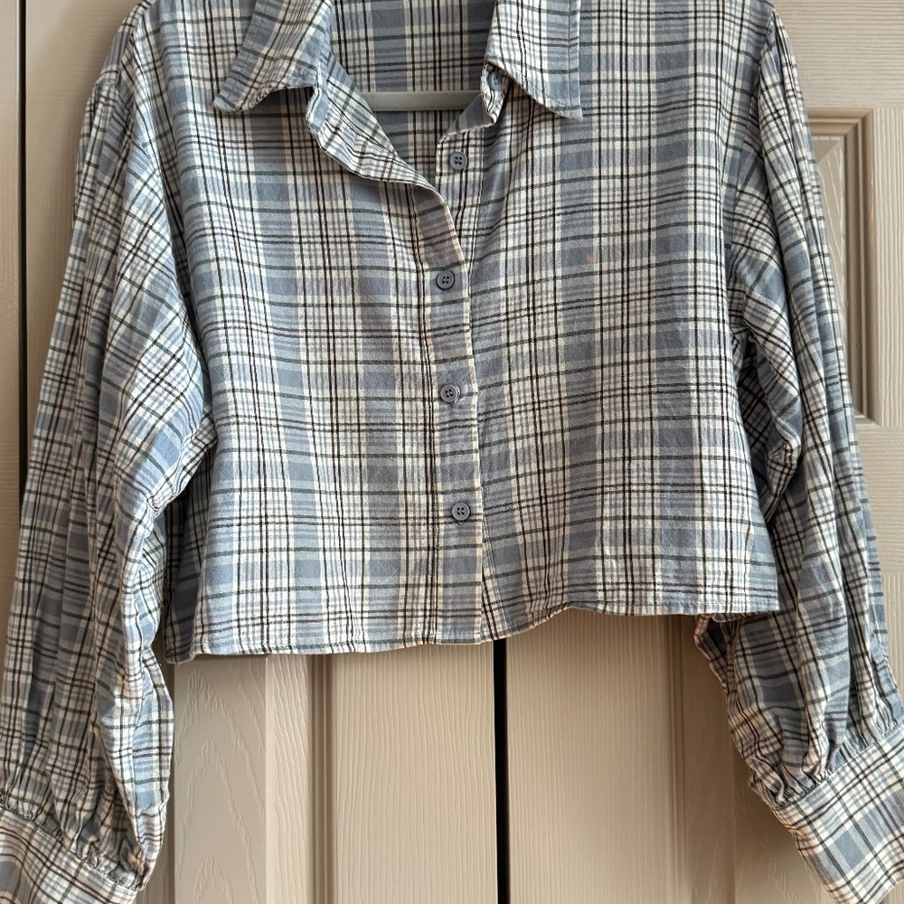 Sans Souci Plaid Long Sleeve Crop Shirt (one small imperfection photographed)